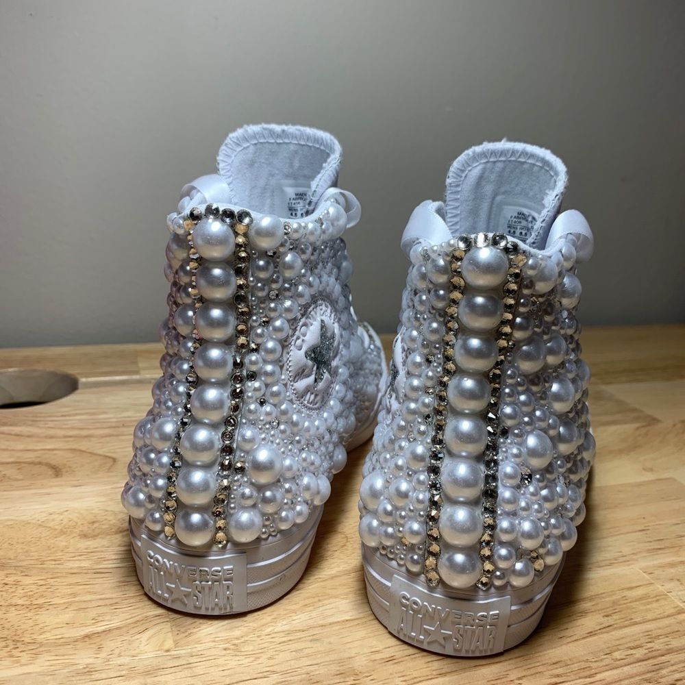 Custom order, white on white pearls and rhinestone - Picture 6 of 7